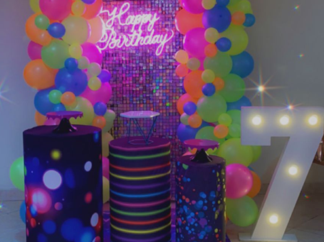 decoración fiesta neon